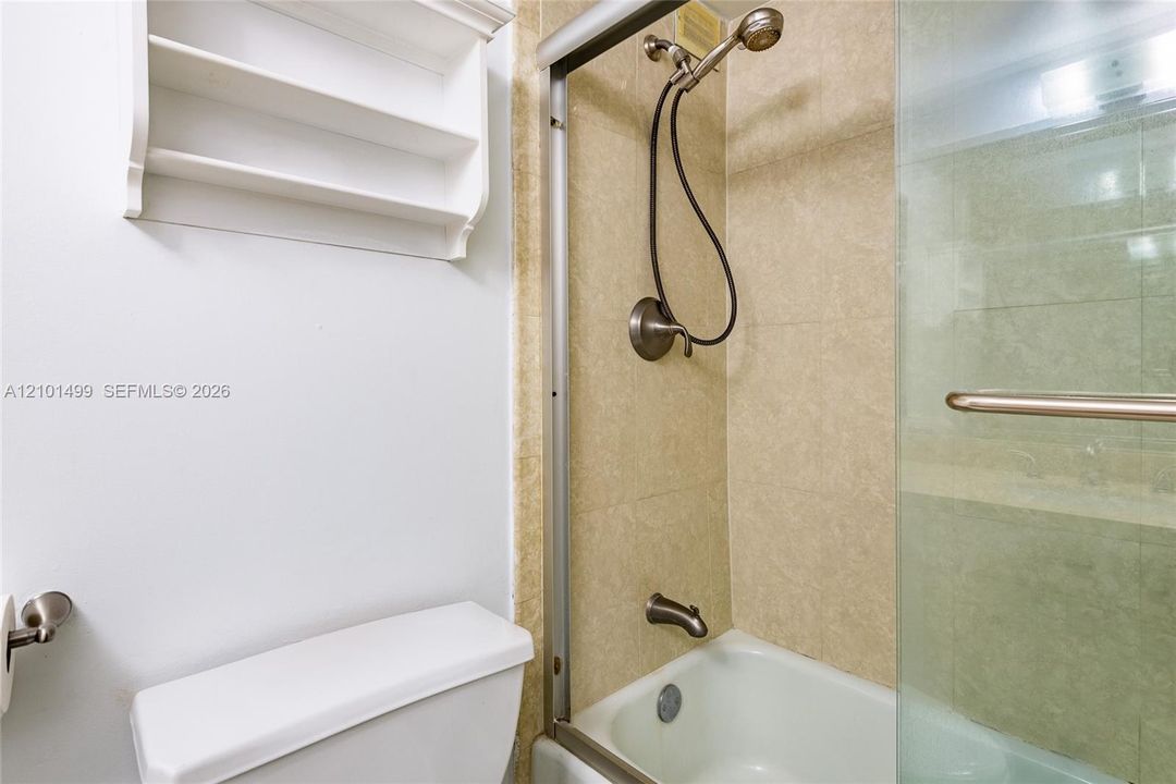 For Sale: $198,000 (2 beds, 2 baths, 1470 Square Feet)