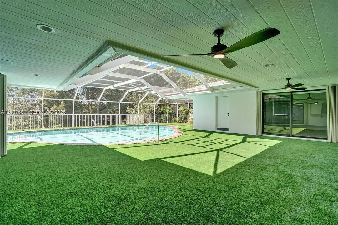 En Venta: $1,895,000 (5 camas, 3 baños, 3098 Pies cuadrados)