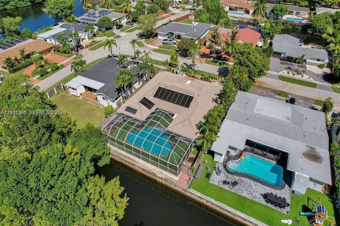 En Venta: $1,895,000 (5 camas, 3 baños, 3098 Pies cuadrados)