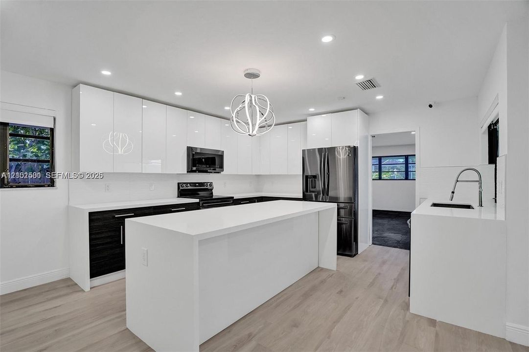 En Venta: $1,895,000 (5 camas, 3 baños, 3098 Pies cuadrados)