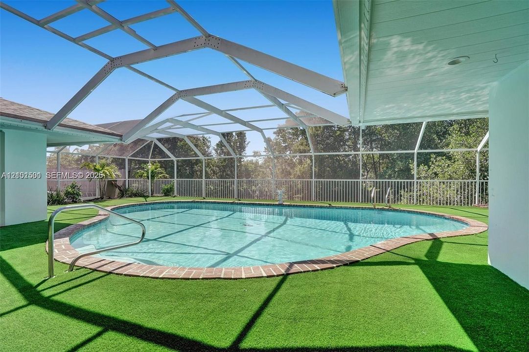 En Venta: $1,895,000 (5 camas, 3 baños, 3098 Pies cuadrados)