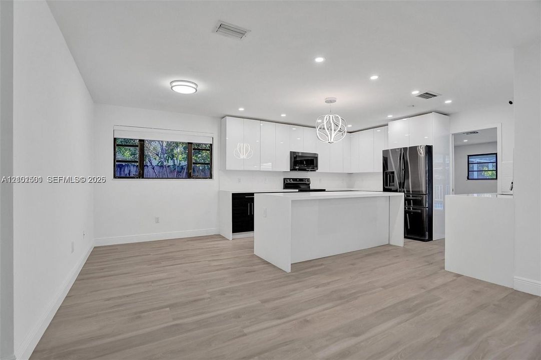 En Venta: $1,895,000 (5 camas, 3 baños, 3098 Pies cuadrados)