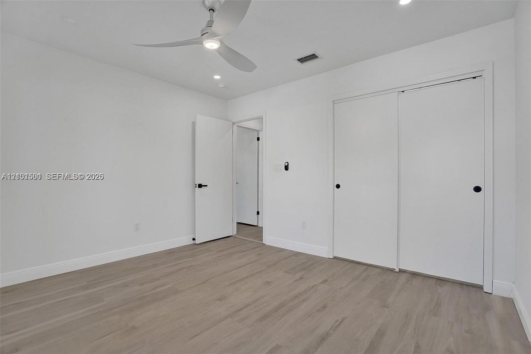 En Venta: $1,895,000 (5 camas, 3 baños, 3098 Pies cuadrados)