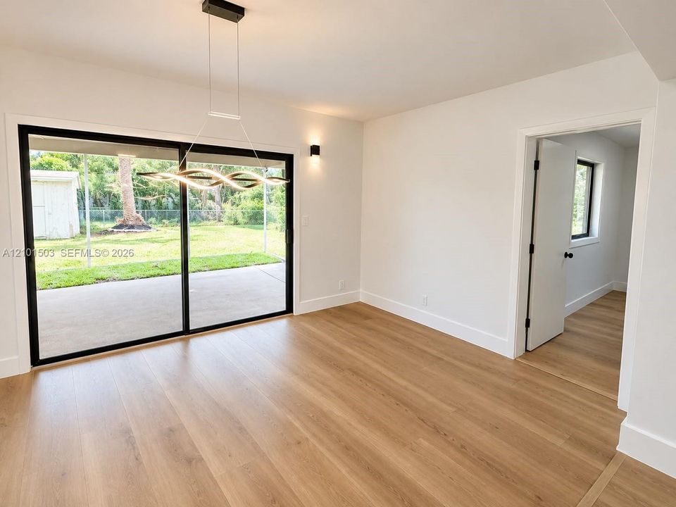 En Venta: $350,000 (3 camas, 1 baños, 1115 Pies cuadrados)