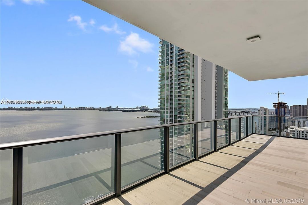 En Venta: $1,990,000 (4 camas, 4 baños, 1871 Pies cuadrados)
