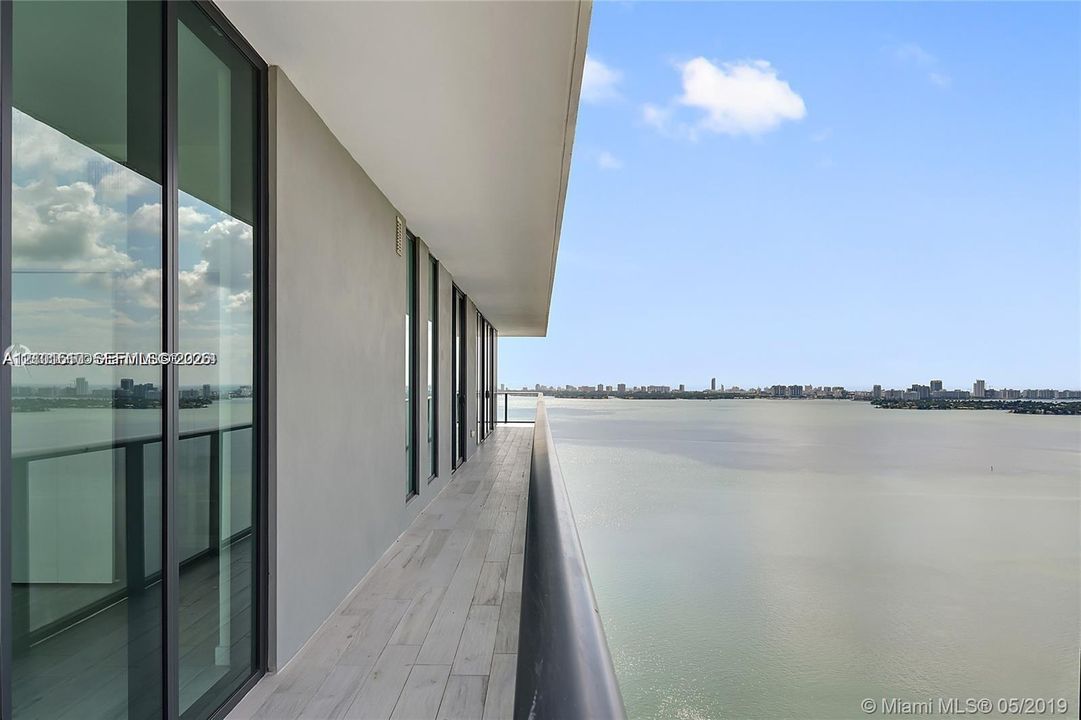 En Venta: $1,990,000 (4 camas, 4 baños, 1871 Pies cuadrados)