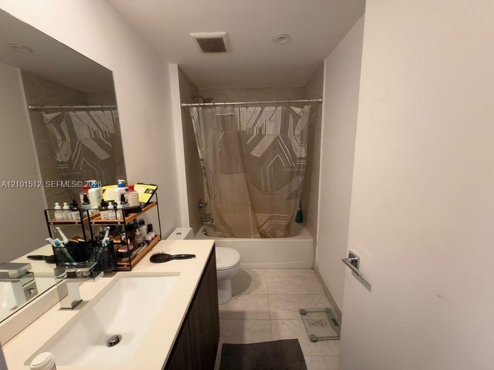 For Rent: $6,500 (3 beds, 3 baths, 1592 Square Feet)