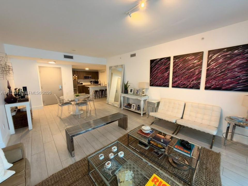 For Rent: $6,500 (3 beds, 3 baths, 1592 Square Feet)