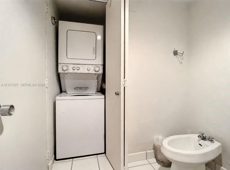 На продажу: $299,000 (1 спален, 1 ванн, 820 Квадратных фут)