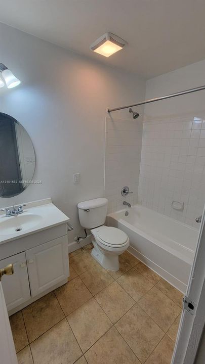 For Sale: $223,000 (1 beds, 1 baths, 785 Square Feet)