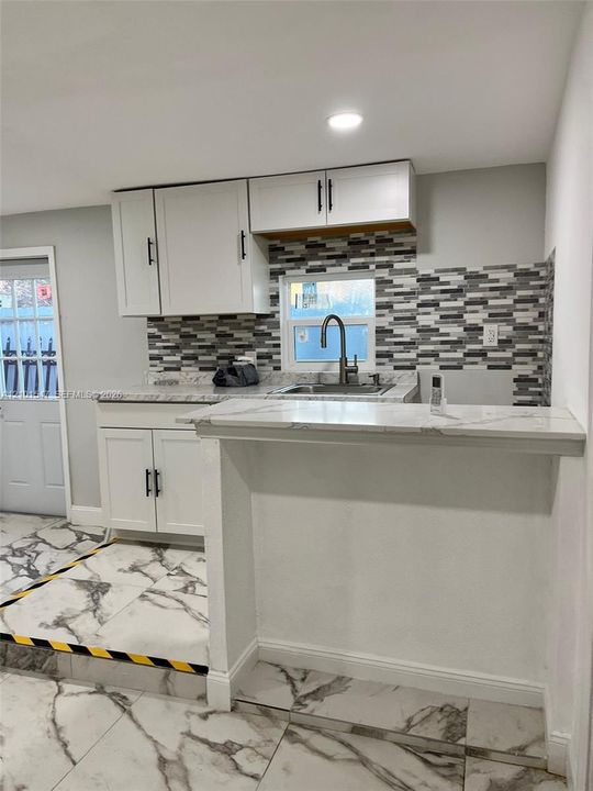 En Renta: $1,500 (1 camas, 1 baños, 700 Pies cuadrados)