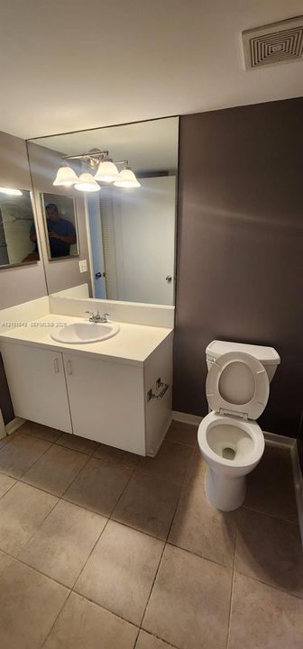 В аренду: $1,700 (1 спален, 1 ванн, 707 Квадратных фут)