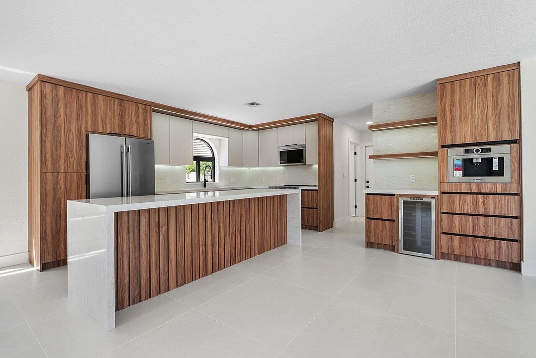 012-7548FairwayTrail-BocaRaton-FL-33487-