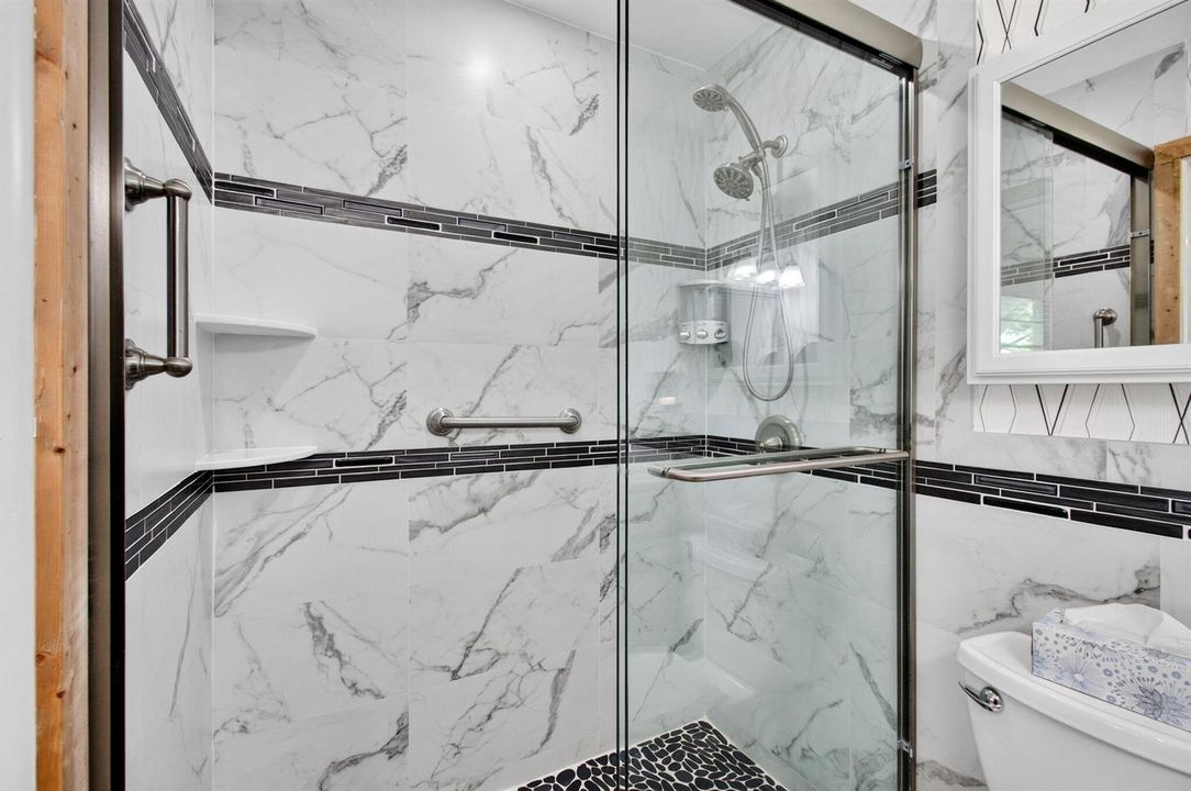 09_primary_shower