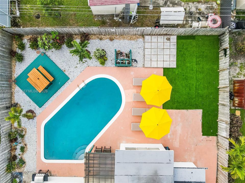 В аренду: $4,500 (4 спален, 2 ванн, 1082 Квадратных фут)
