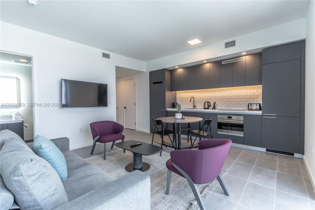 En Venta: $615,000 (2 camas, 1 baños, 647 Pies cuadrados)