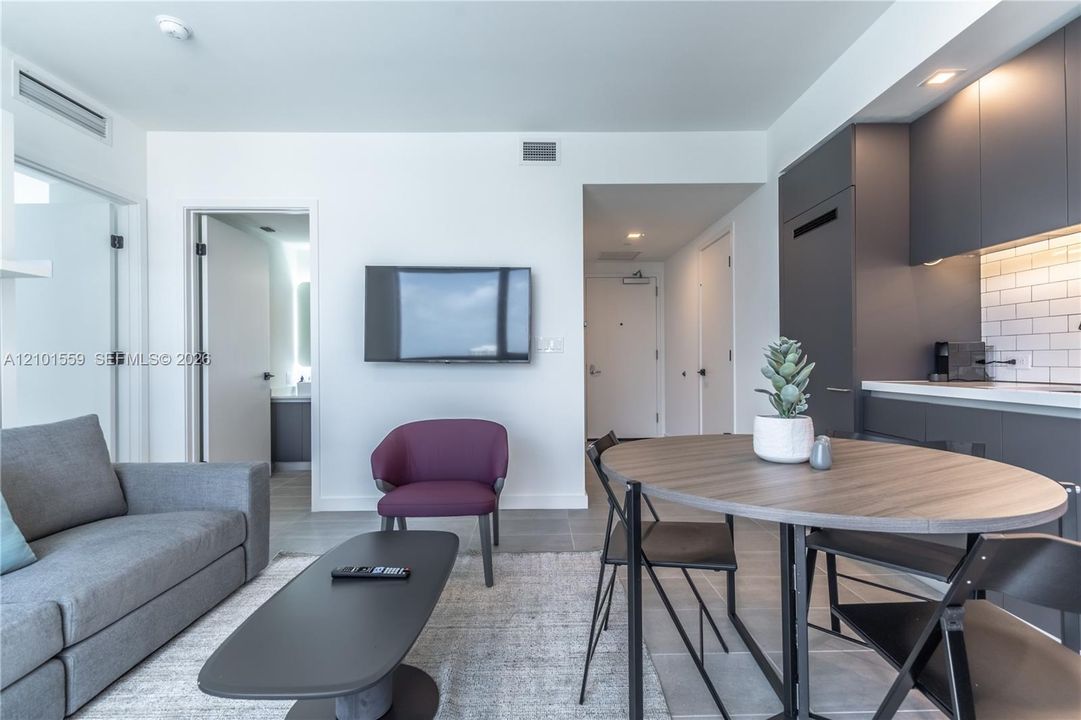 En Venta: $615,000 (2 camas, 1 baños, 647 Pies cuadrados)