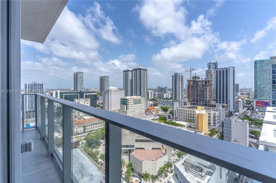 En Venta: $615,000 (2 camas, 1 baños, 647 Pies cuadrados)