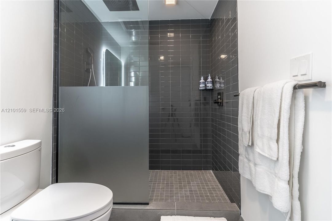 En Venta: $615,000 (2 camas, 1 baños, 647 Pies cuadrados)