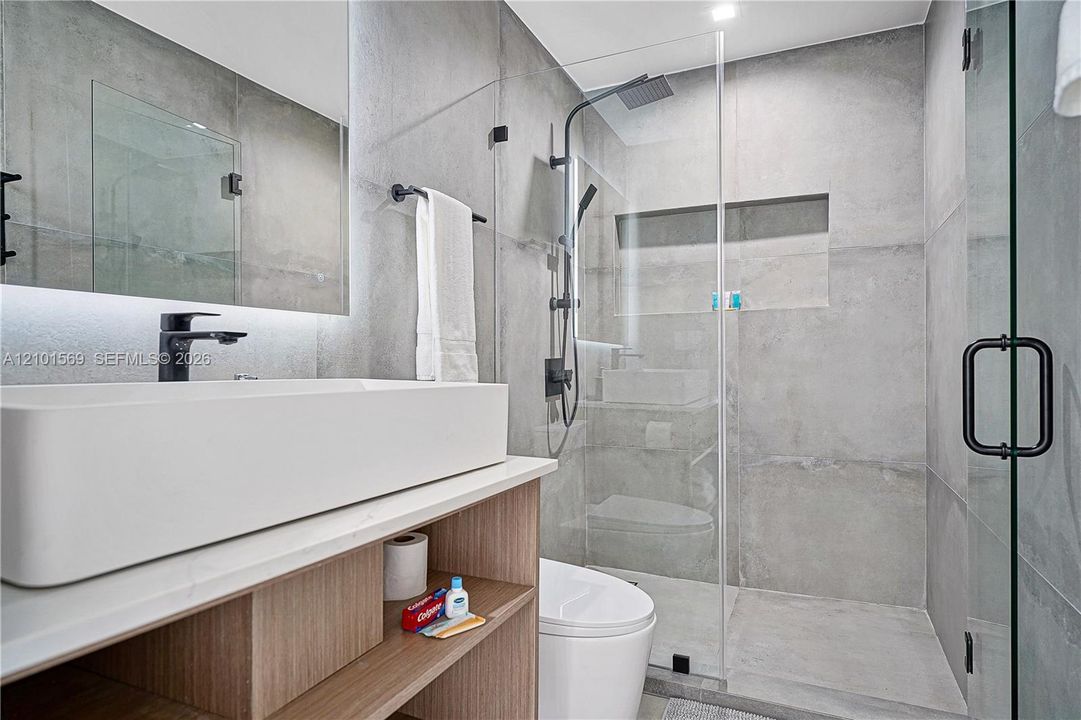 В аренду: $7,000 (4 спален, 3 ванн, 3252 Квадратных фут)