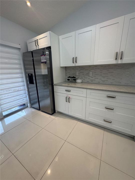 For Sale: $375,000 (2 beds, 2 baths, 1080 Square Feet)