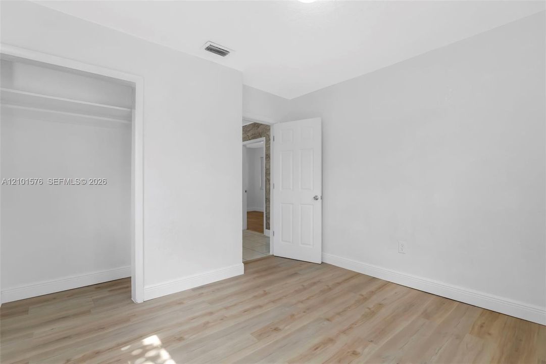 For Sale: $510,000 (3 beds, 2 baths, 1262 Square Feet)