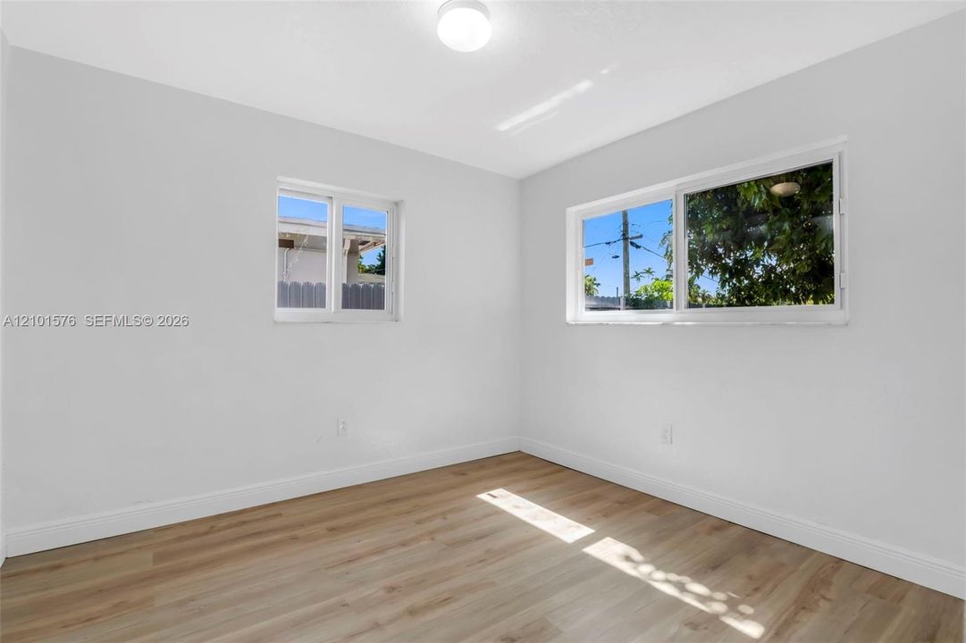 For Sale: $510,000 (3 beds, 2 baths, 1262 Square Feet)