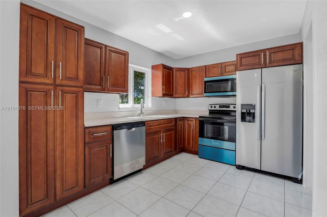 For Sale: $510,000 (3 beds, 2 baths, 1262 Square Feet)