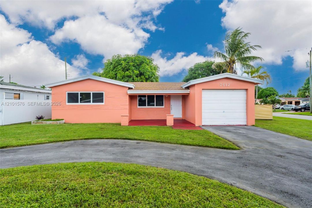 For Sale: $510,000 (3 beds, 2 baths, 1262 Square Feet)