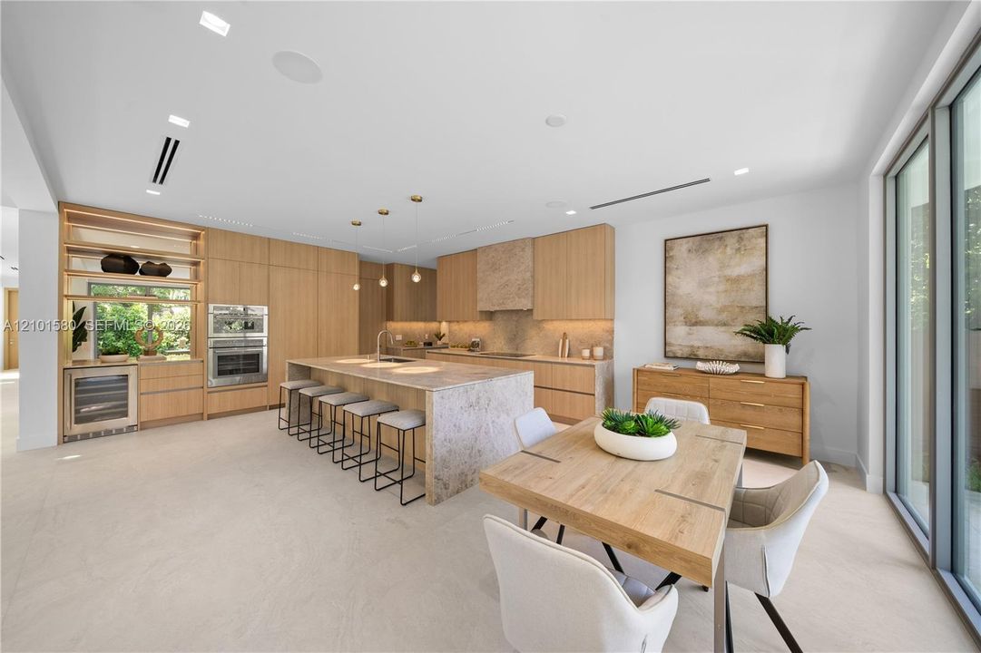 En Venta: $3,300,000 (5 camas, 4 baños, 4328 Pies cuadrados)