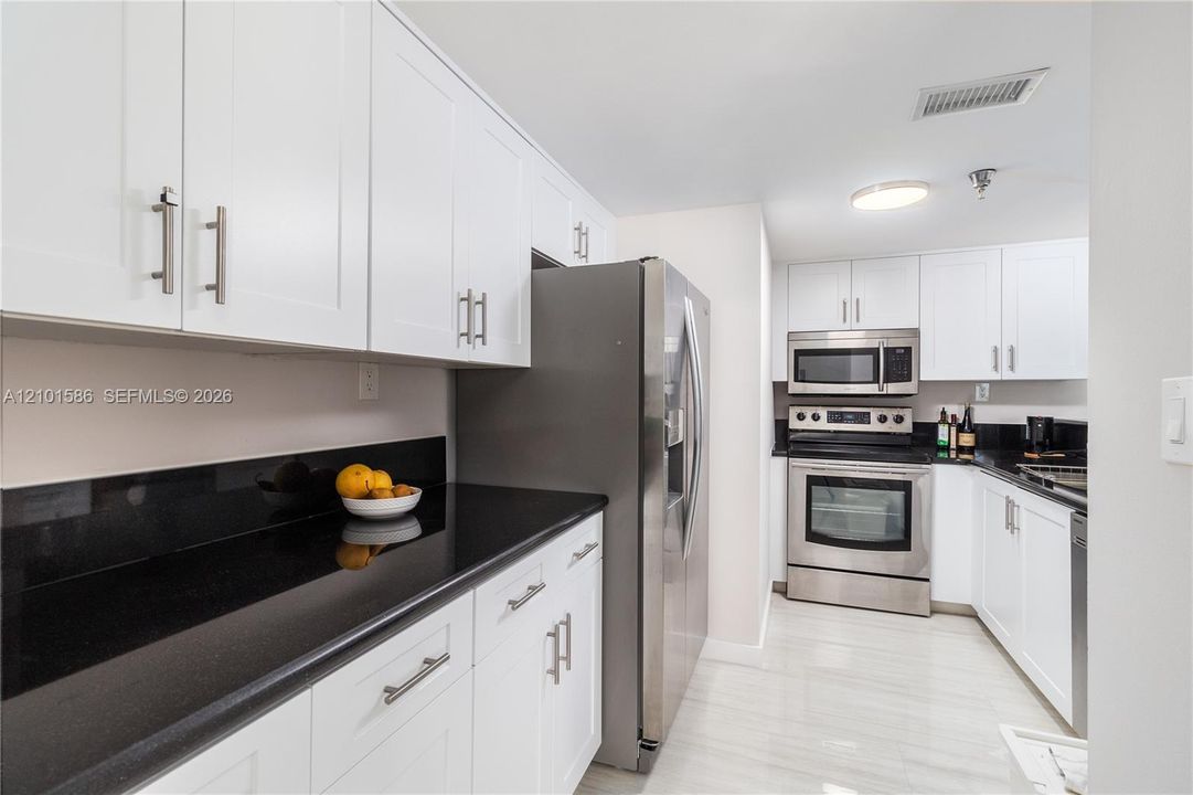 En Renta: $7,625 (3 camas, 2 baños, 1191 Pies cuadrados)