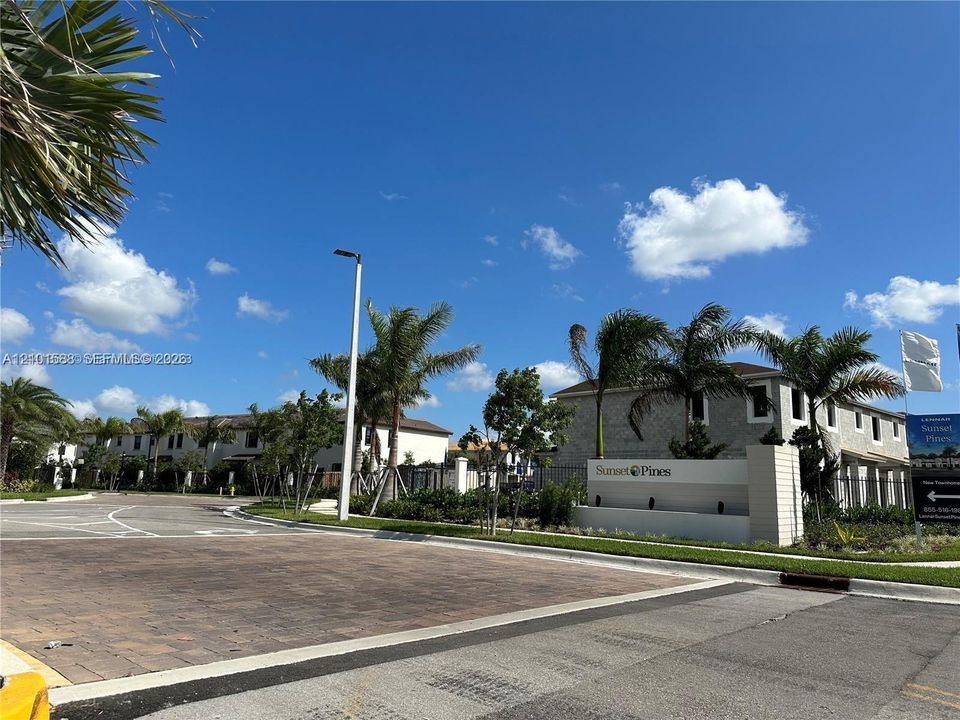 For Rent: $3,500 (3 beds, 2 baths, 0 Square Feet)