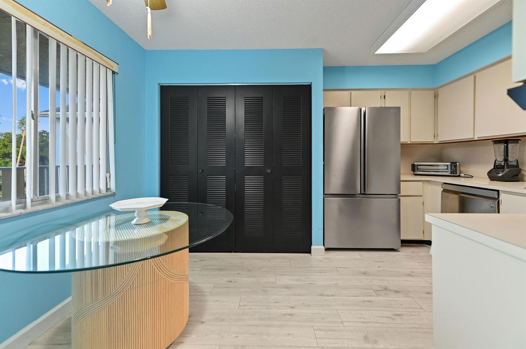 05 Kitchen 01