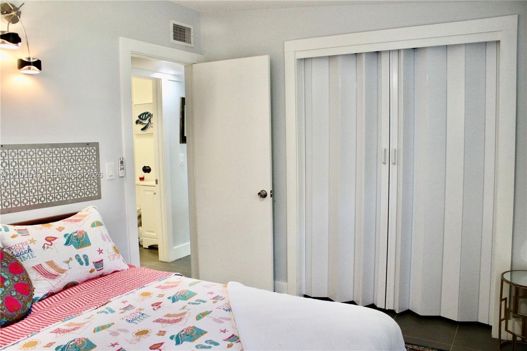 En Venta: $550,000 (3 camas, 1 baños, 999 Pies cuadrados)