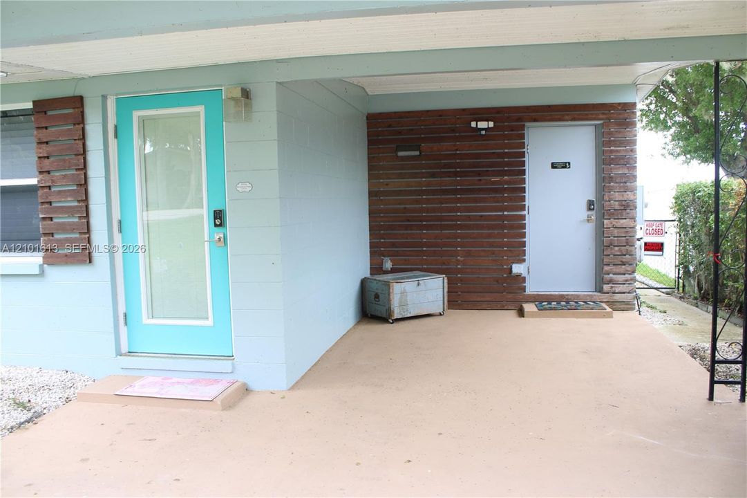 En Venta: $550,000 (3 camas, 1 baños, 999 Pies cuadrados)