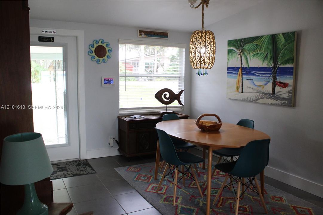 En Venta: $550,000 (3 camas, 1 baños, 999 Pies cuadrados)