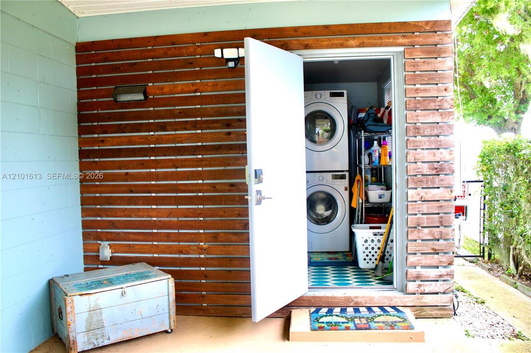 En Venta: $550,000 (3 camas, 1 baños, 999 Pies cuadrados)