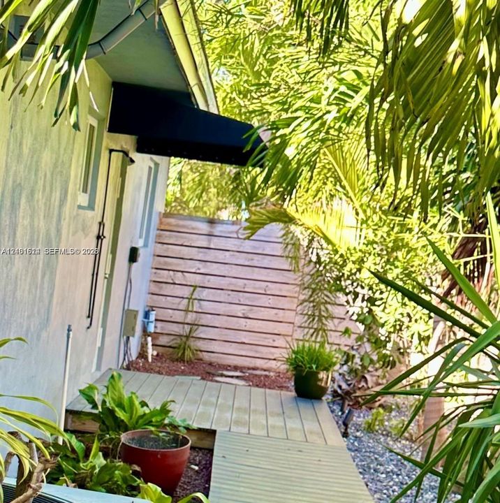 For Rent: $8,500 (3 beds, 2 baths, 1657 Square Feet)