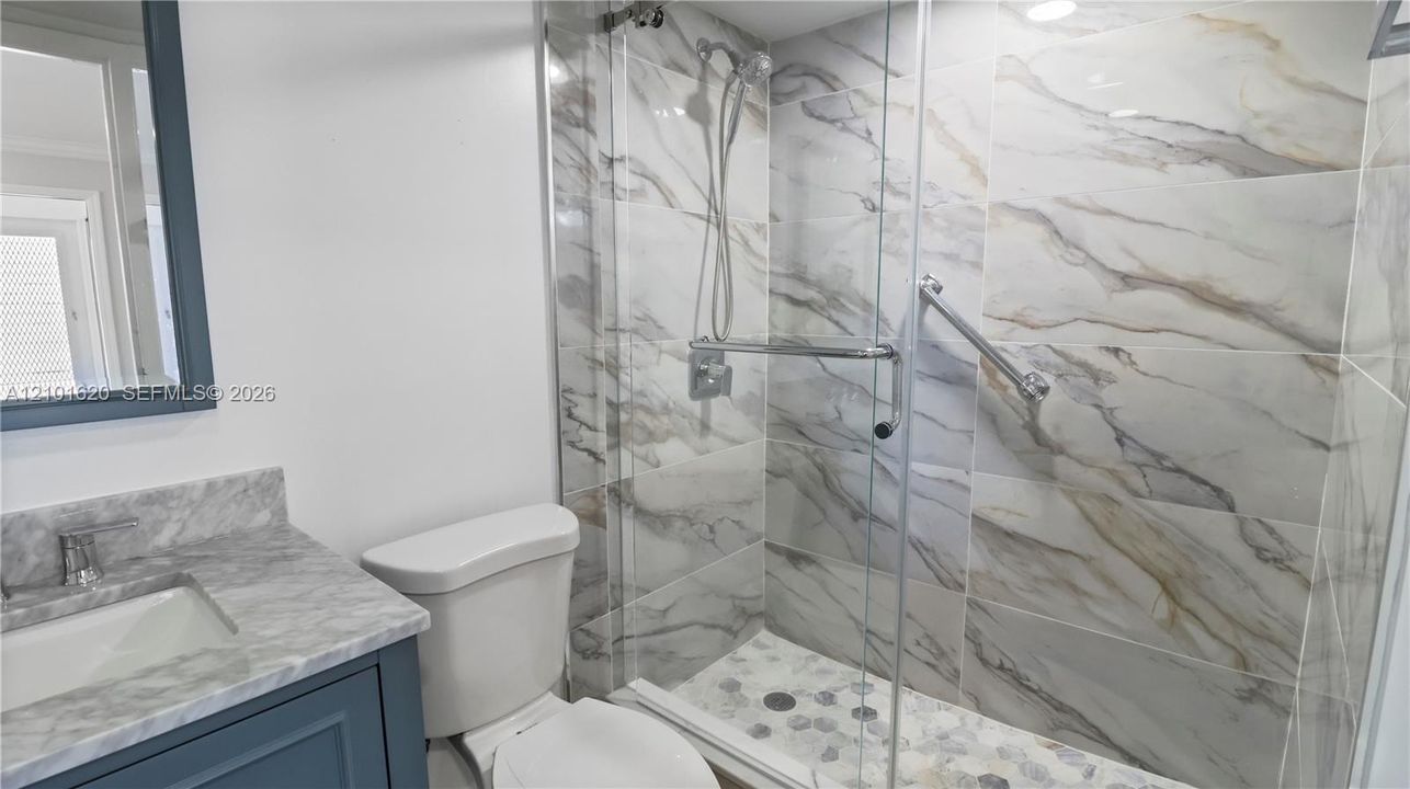 В аренду: $2,400 (1 спален, 1 ванн, 720 Квадратных фут)