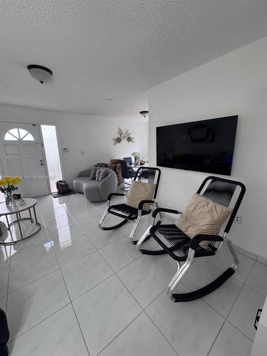 В аренду: $1,850 (1 спален, 1 ванн, 605 Квадратных фут)