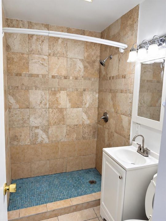 Listing_Interior_10