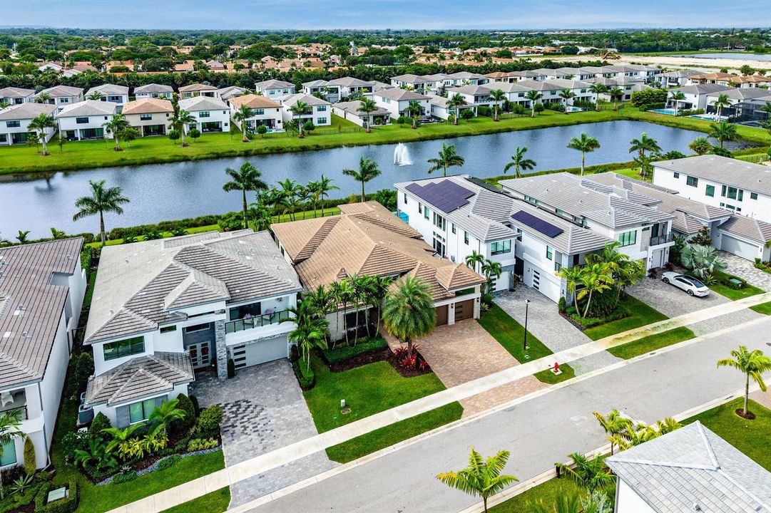 040-8556CrystalDownsAvenue-BocaRaton-FL-