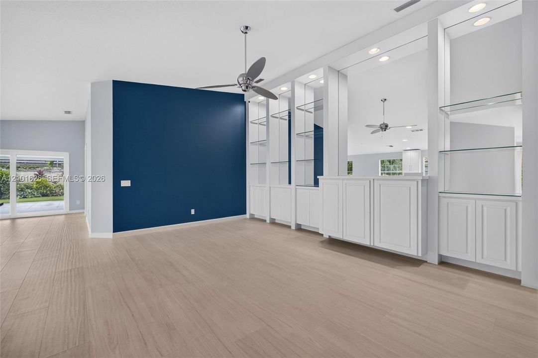 На продажу: $425,000 (2 спален, 2 ванн, 1540 Квадратных фут)