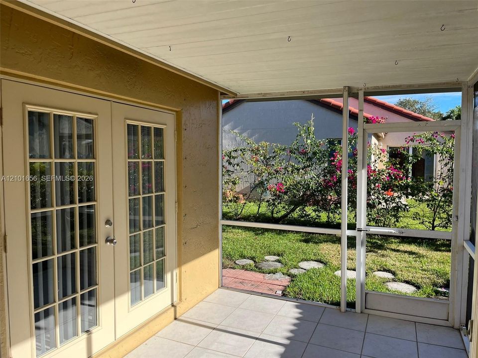 В аренду: $3,850 (3 спален, 2 ванн, 1542 Квадратных фут)