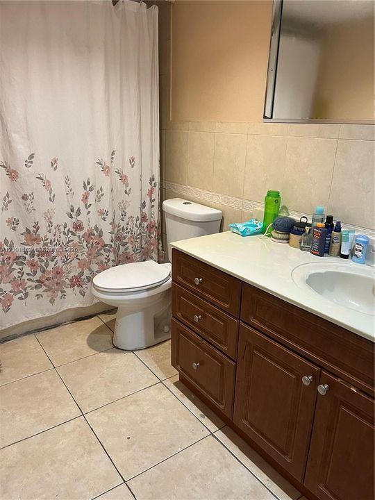 For Rent: $2,050 (2 beds, 1 baths, 1100 Square Feet)