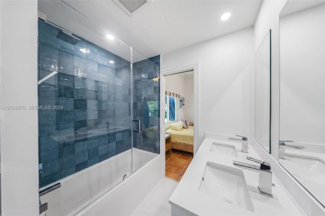 В аренду: $12,000 (3 спален, 3 ванн, 0 Квадратных фут)