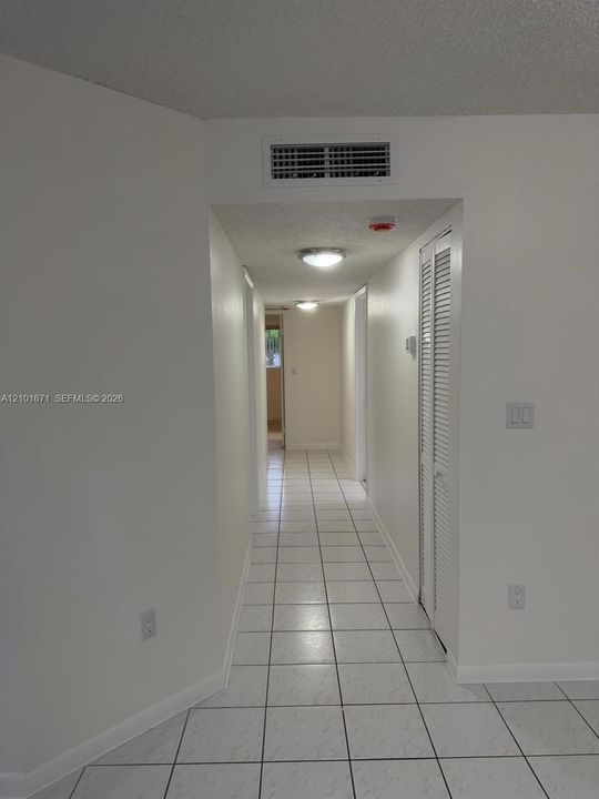 В аренду: $2,750 (3 спален, 2 ванн, 1060 Квадратных фут)