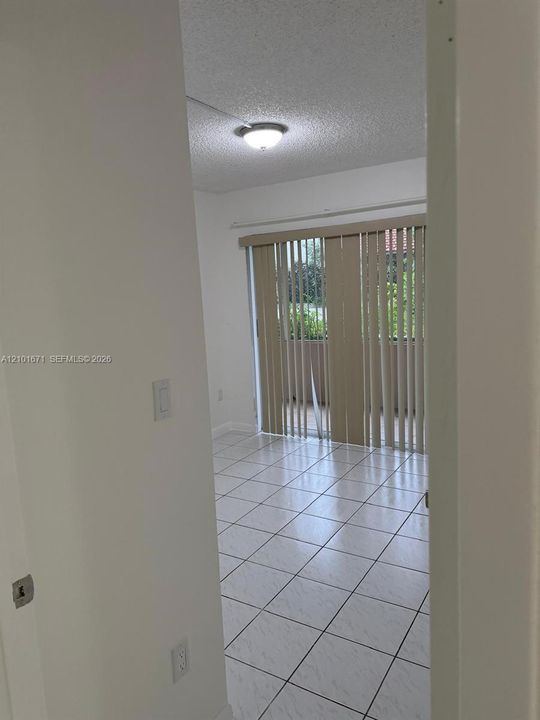 В аренду: $2,750 (3 спален, 2 ванн, 1060 Квадратных фут)