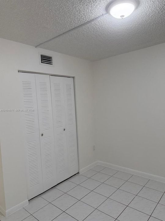 В аренду: $2,750 (3 спален, 2 ванн, 1060 Квадратных фут)
