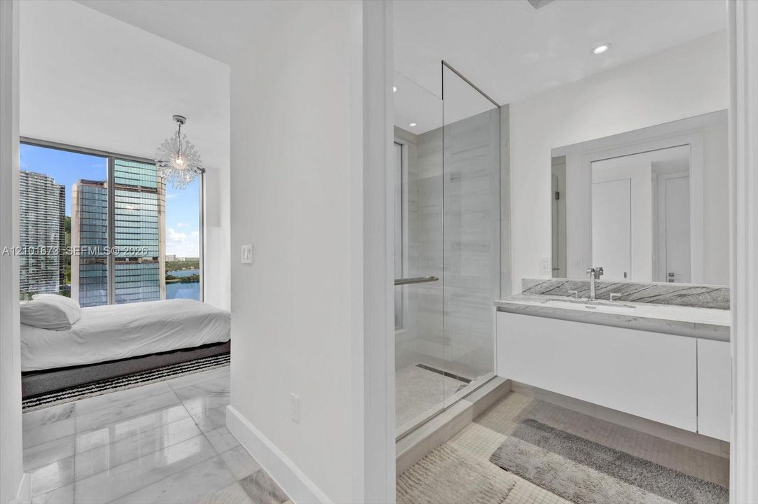 For Rent: $8,800 (2 beds, 2 baths, 1105 Square Feet)